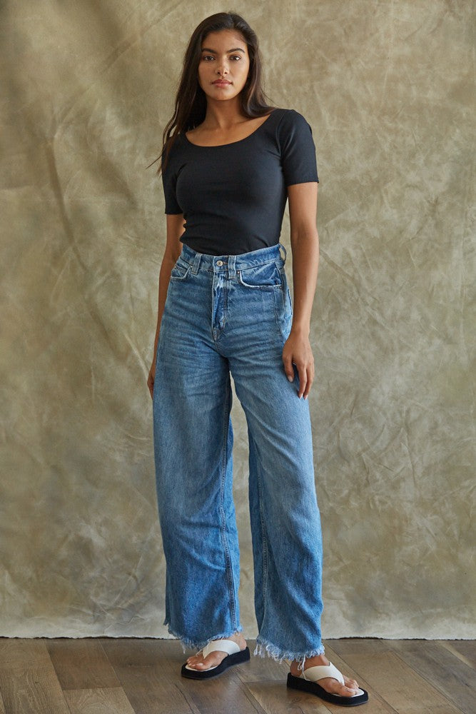 Sophia Basic Boatneck Top