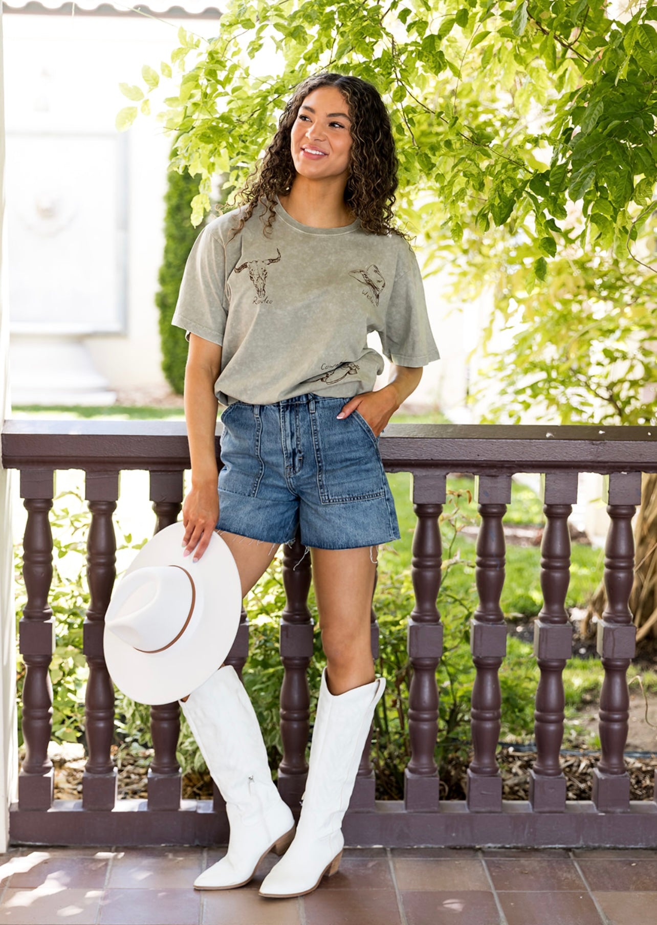 Rodeo Western Cowgirl Graphic Tee
