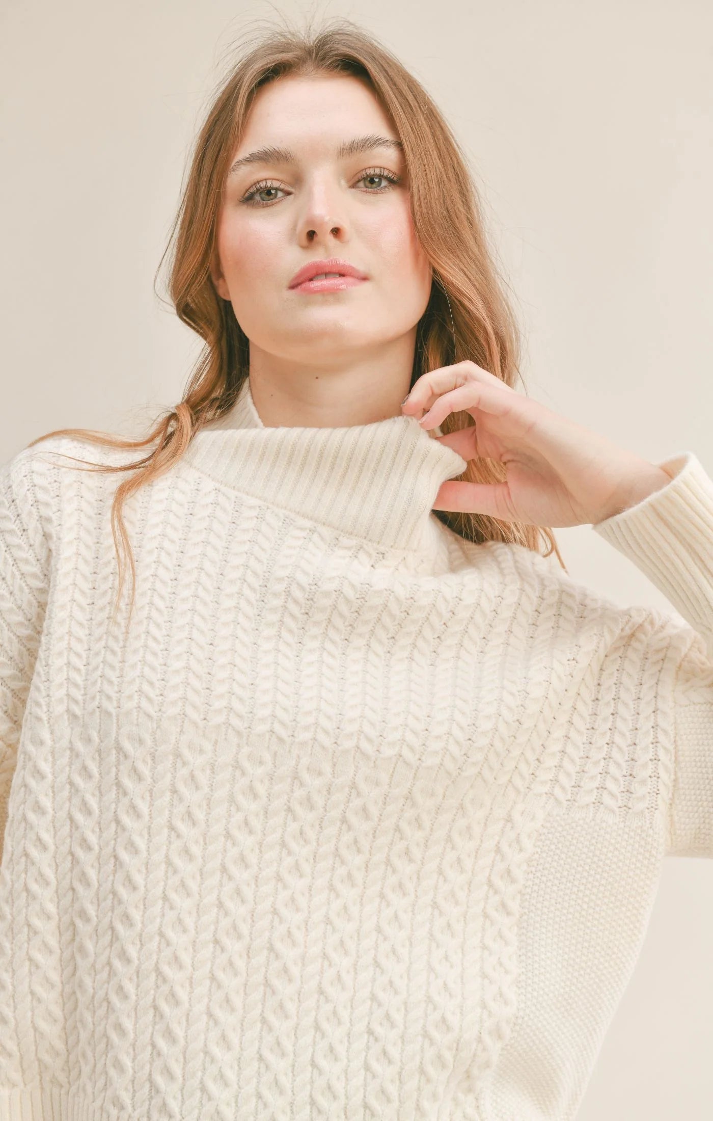 EMBRACE THE SEASON TURTLENECK SWEATER