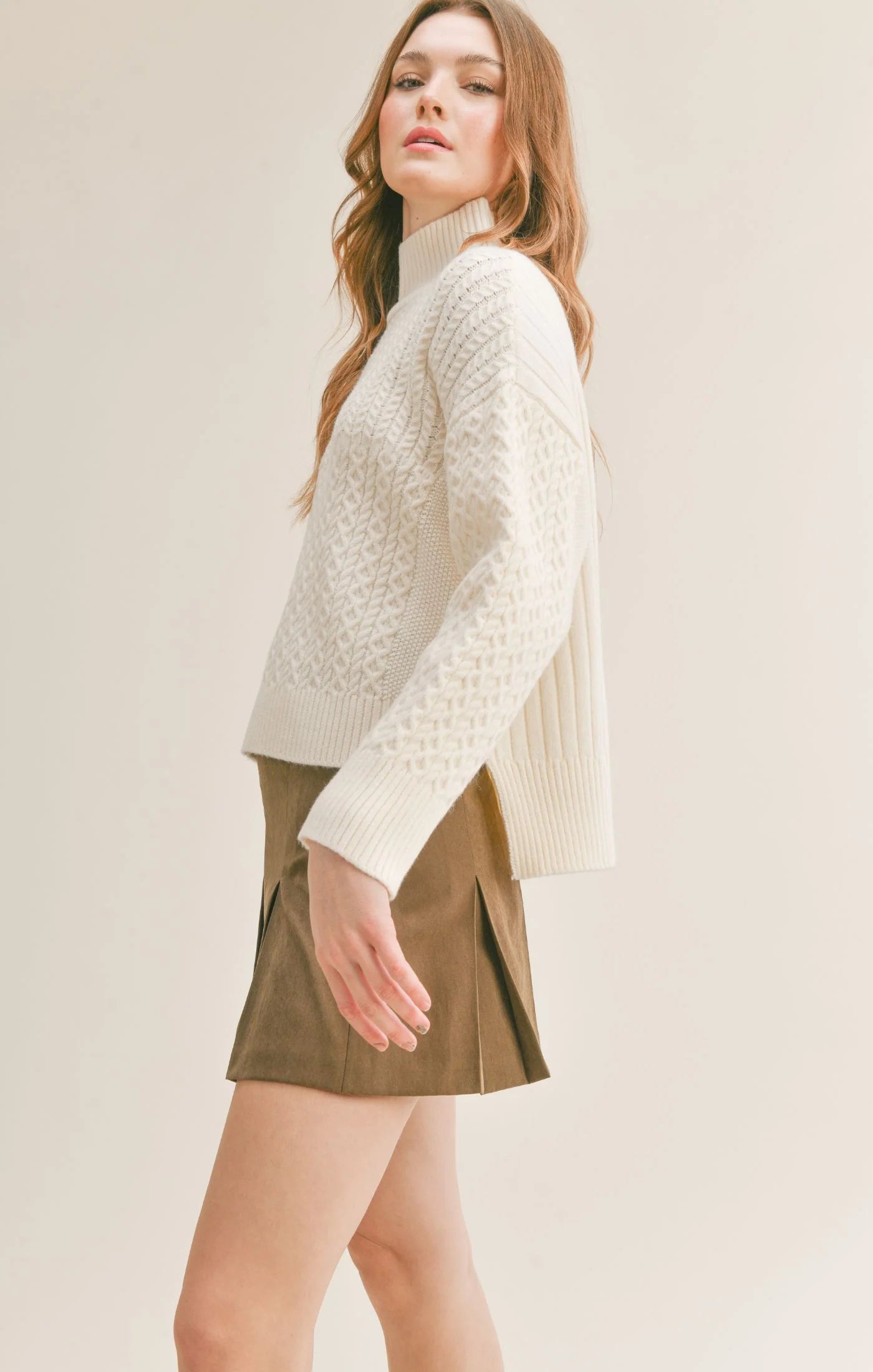 EMBRACE THE SEASON TURTLENECK SWEATER