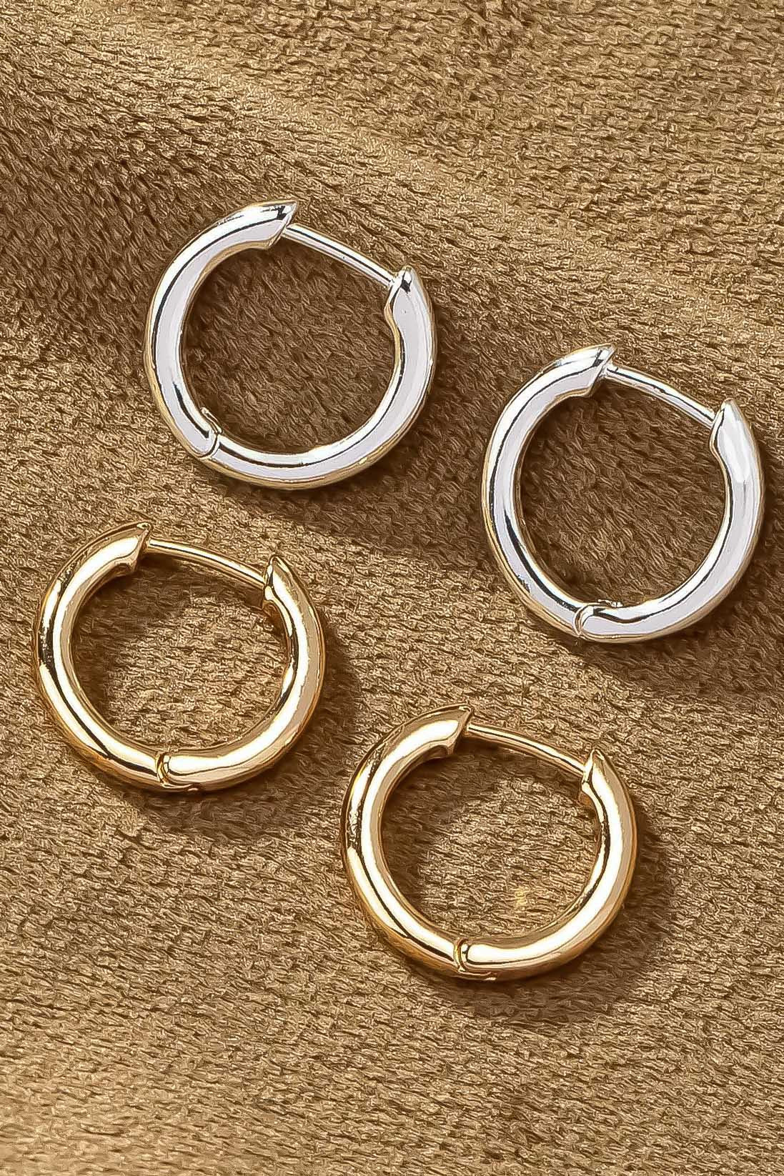 SKINNY HOOP EARRING