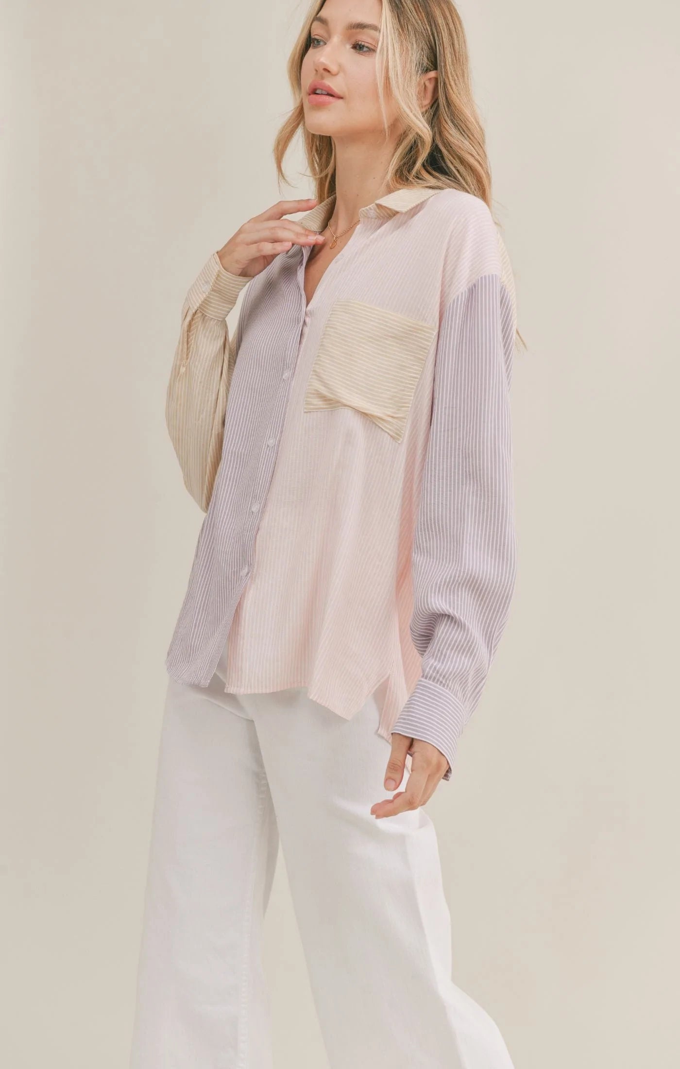 BEACH TOWN BUTTON DOWN TOP