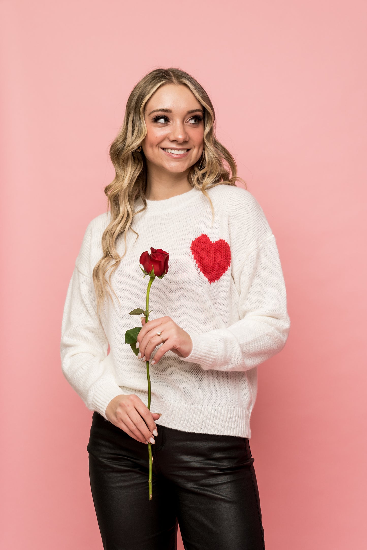 LOVE YOU HEART SWEATER