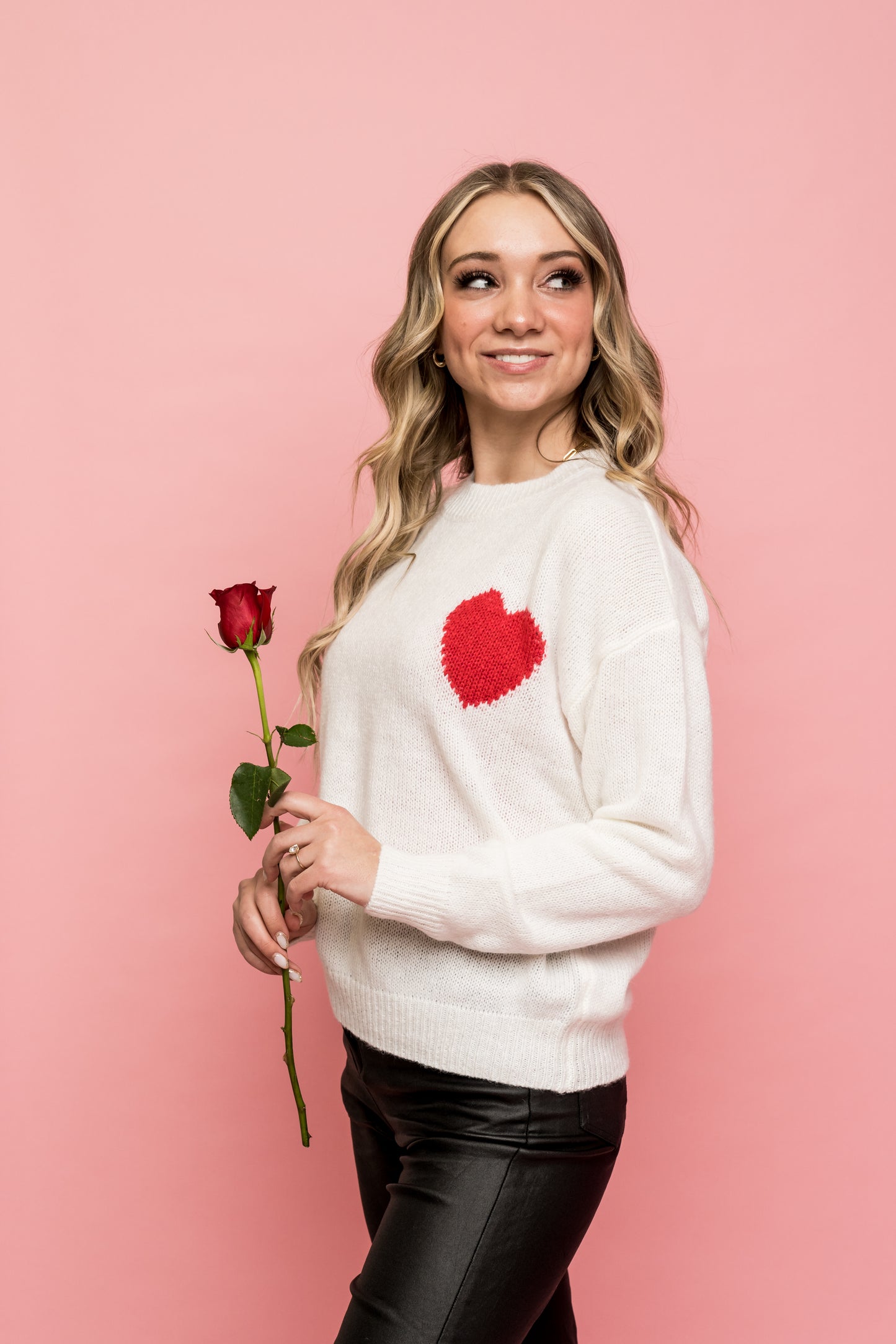LOVE YOU HEART SWEATER
