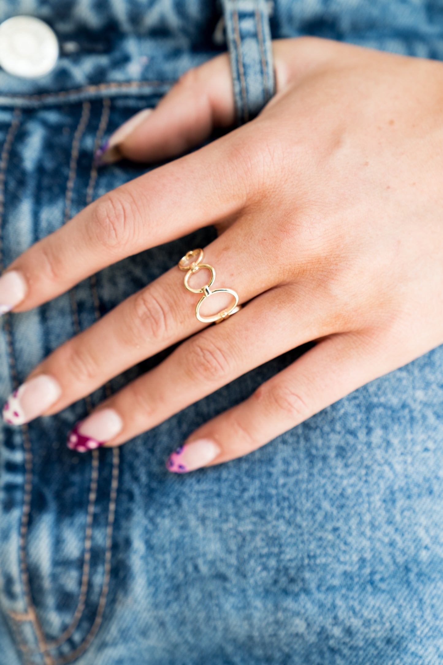 Olivia Circle Ring