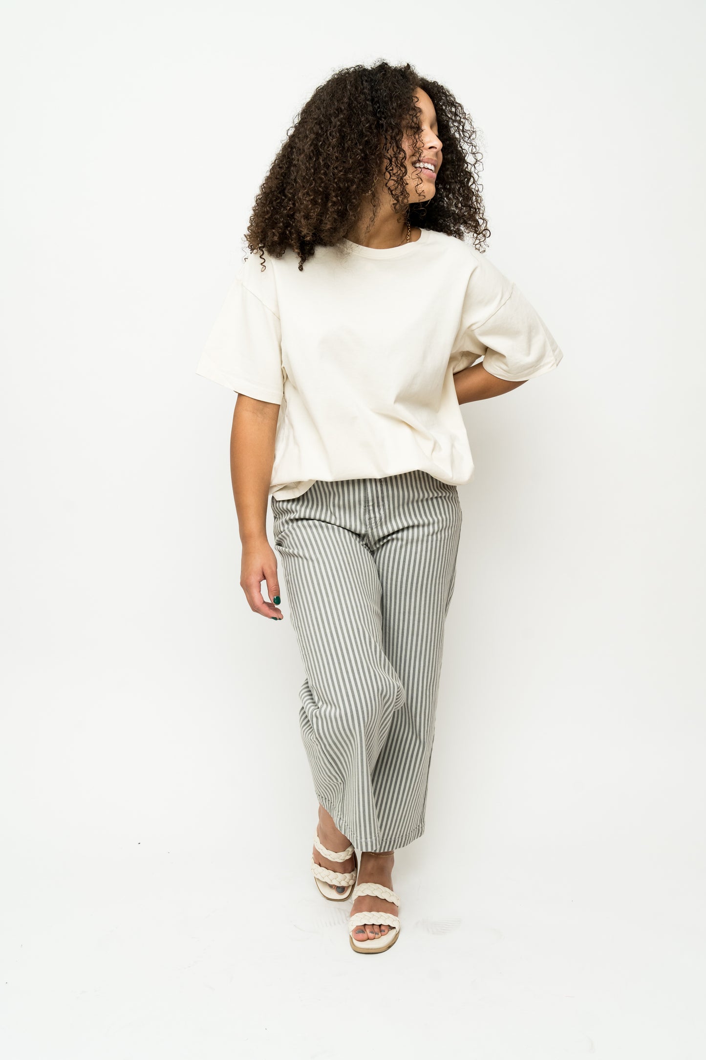 Love the Planet Basic Tee